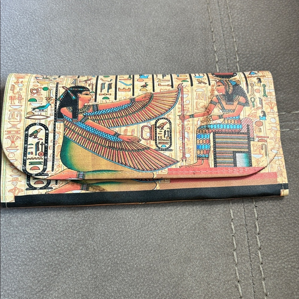 NWOT Egyptian Art Clutch Wallet